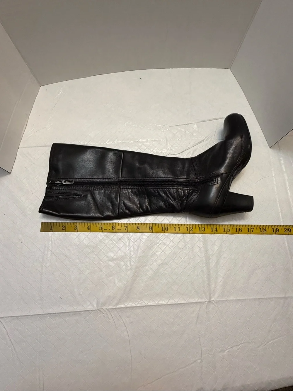 Clarks Black Over-the-Knee Leather Boots Side Zip Refined Toe Size 7